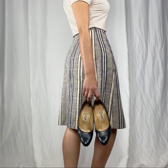 Vintage 70’s Linen Suit by Baccarat Fabric Woven in France. - Picture 6 of 14